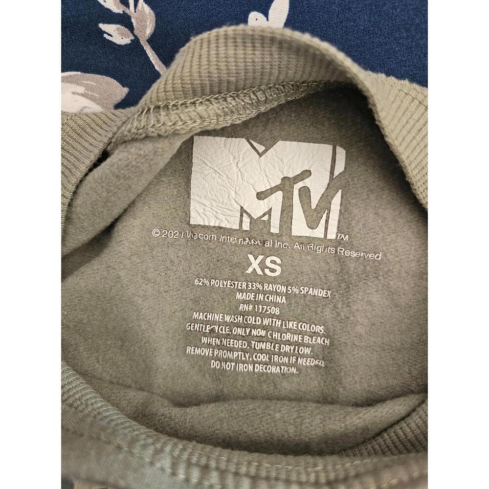 Women's 2021 MTV Pullover Sweater Music Long Sleeve Green Size X Small Leopard - Picture 2 of 10